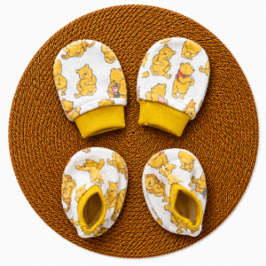 Mittens booties - Pooh